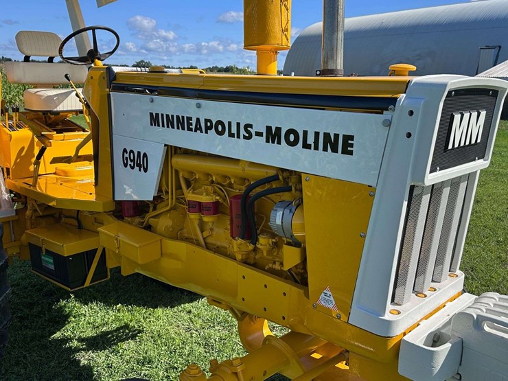 minneapolis-moline-g940-image-6