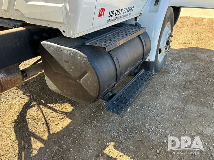 2005-ihc-4400-dry-tender-truck-(cp1274,-unit-ag706)-image-31