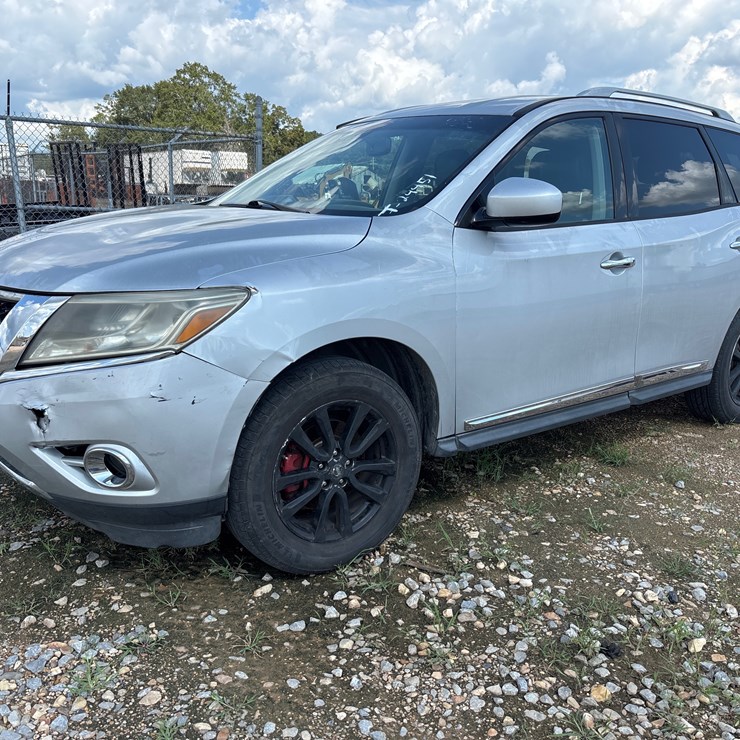 2013 NISSAN PATHFINDER