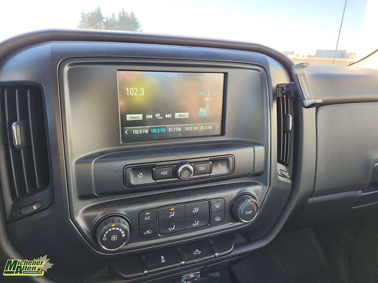 2017-chevrolet-silverado-1500-image-13