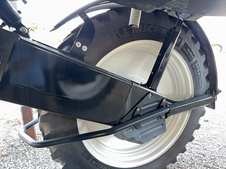 2023-new-holland-sp.310f-image-39