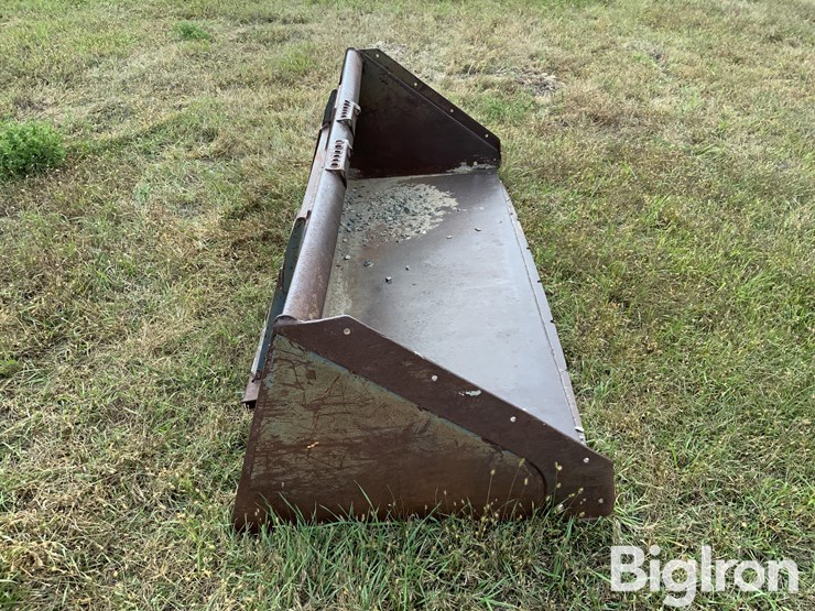 skid-steer-loader-bucket-image-4