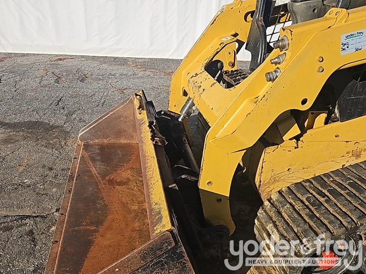 2019-caterpillar-257d-image-16