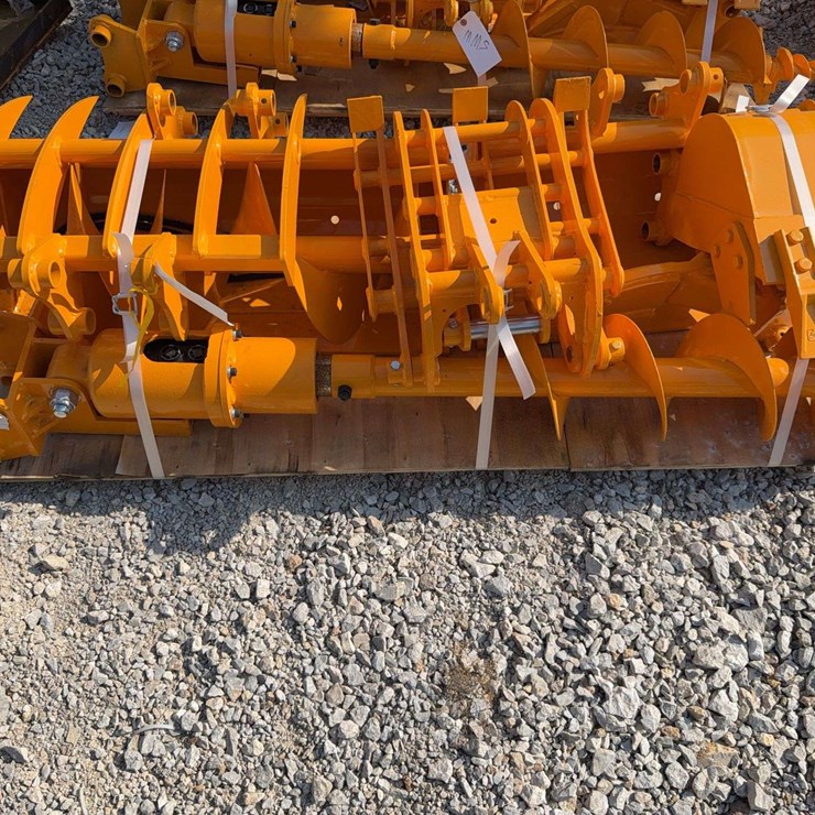 Mini Excavator Attachment Set (8-Piece Kit)