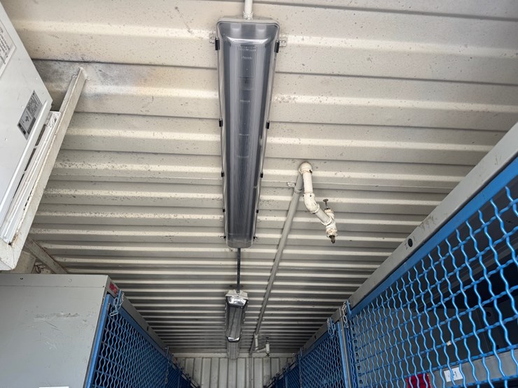 #23055-•-20ft-container-tool-container-with-air-image-14