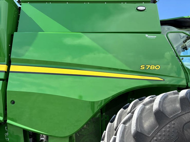 2023-john-deere-s780-image-31