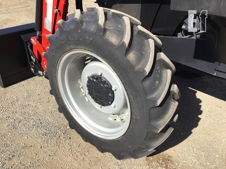 2019-case-ih-farmall-75a-image-27