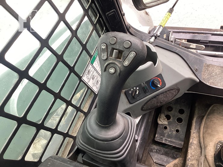 2019-bobcat-s770-image-13