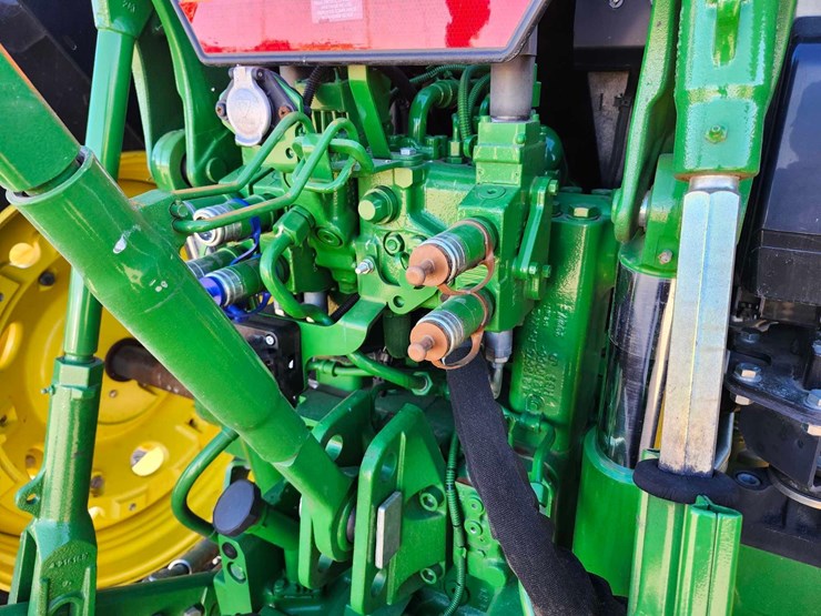 2023-john-deere-6145m-image-19