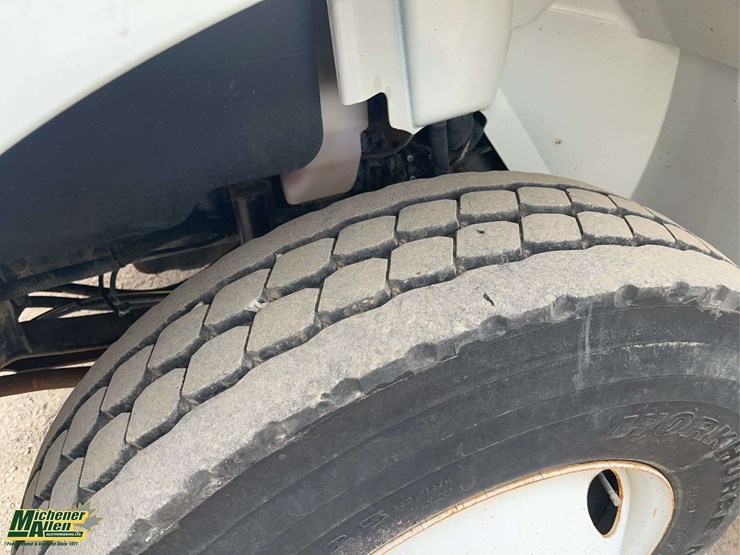 2010-international-durastar-4400-image-7