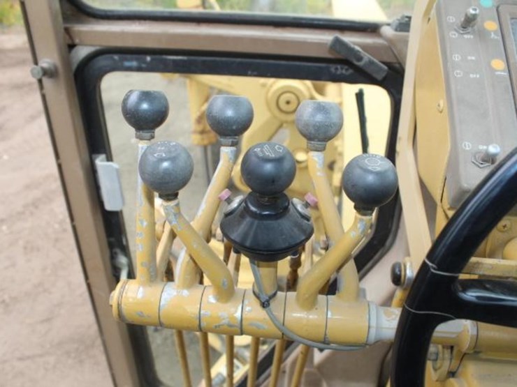 1986-caterpillar-140g-image-21