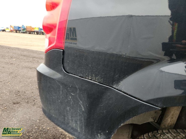 2016-dodge-grand-caravan-crew-image-37