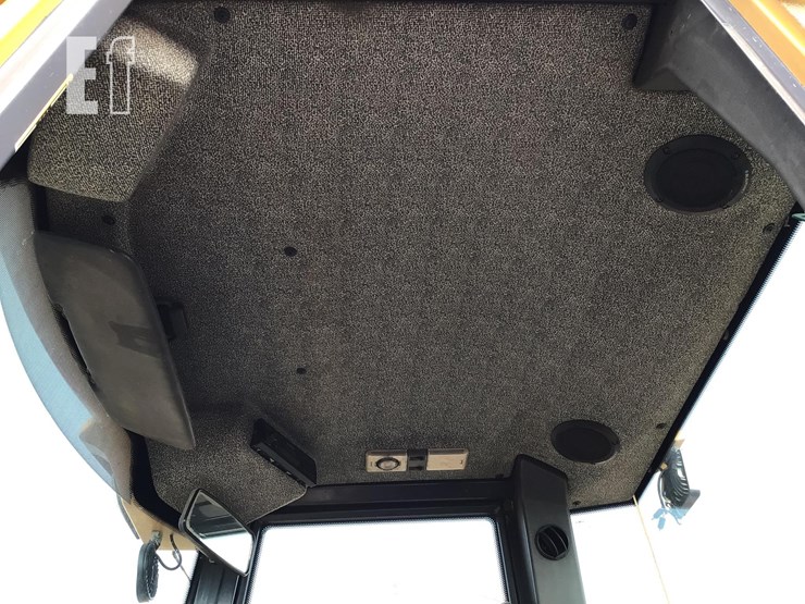 2007-deere-244j-image-12