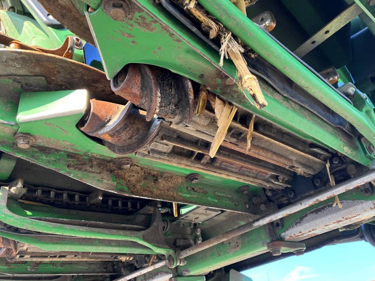 2013-john-deere-608c-image-17