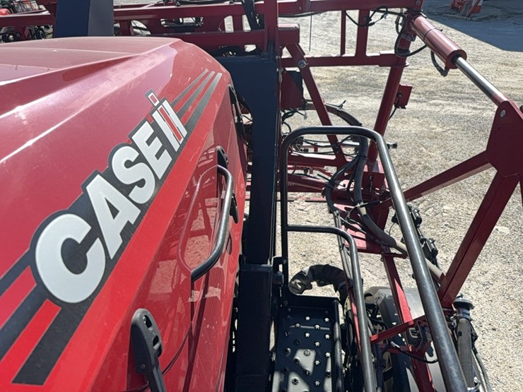 2023-case-ih-4350-patriot--sprayer-image-146