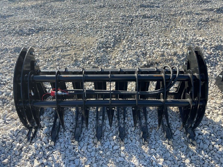 curved-log-grapple-image-2