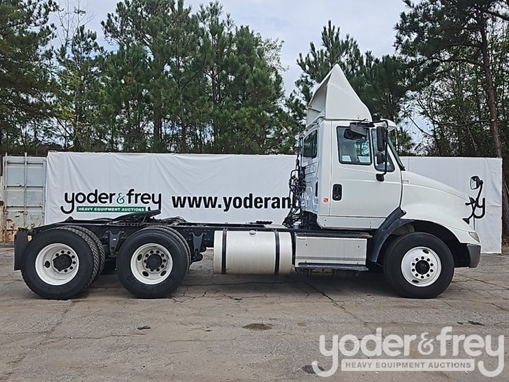 2017-international-8600-image-5