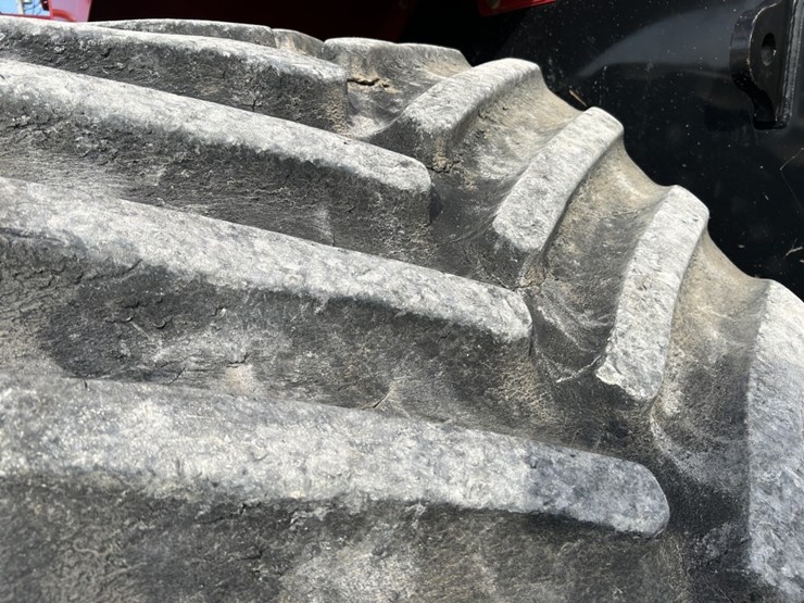 2013-case-ih-steiger-550-hd-image-52