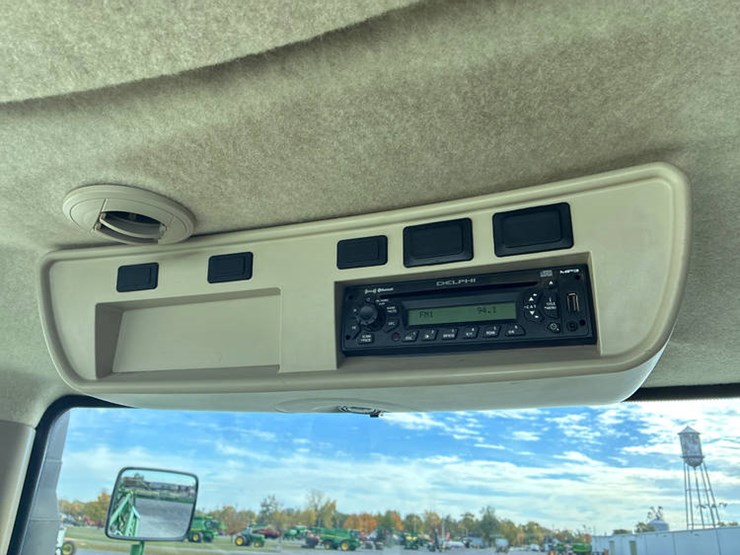 2014-john-deere-r4038-image-90