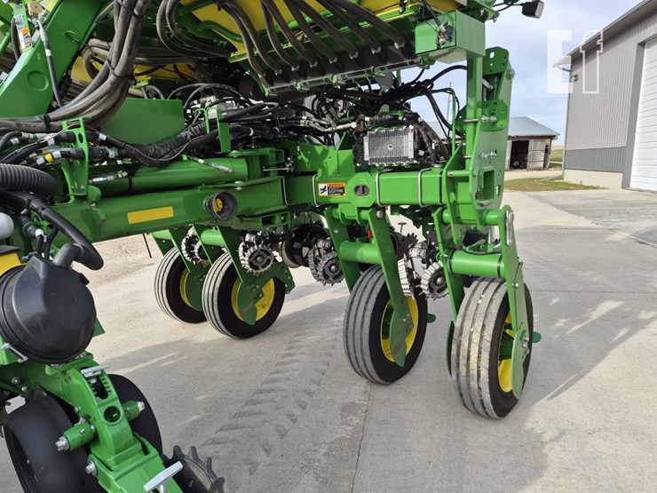 john-deere-1775-image-15