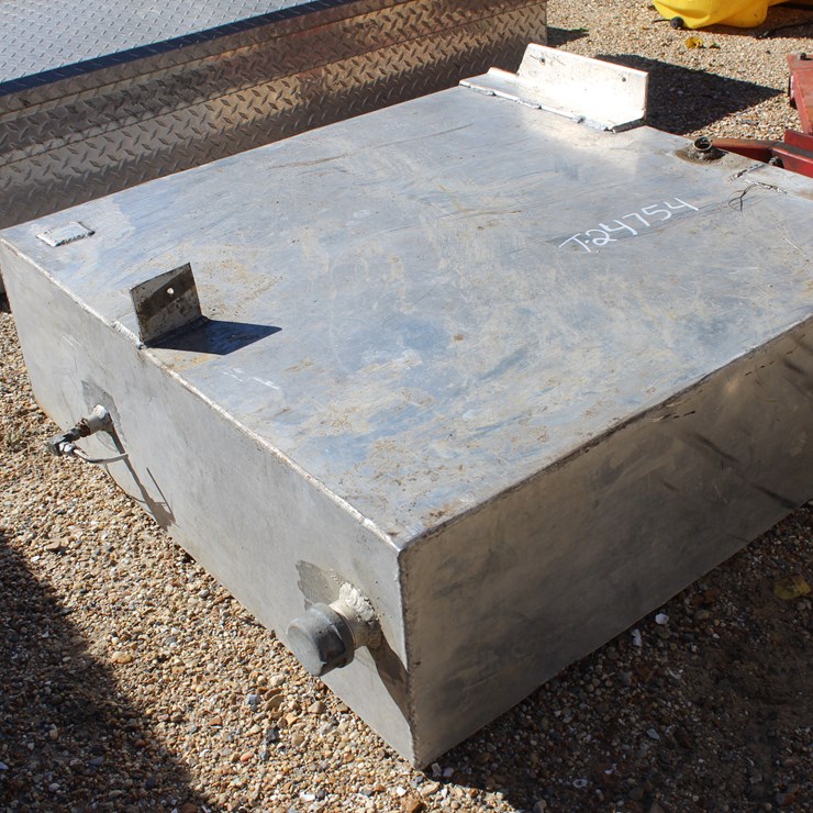 #24754 • ALUMINUM FUEL TANK