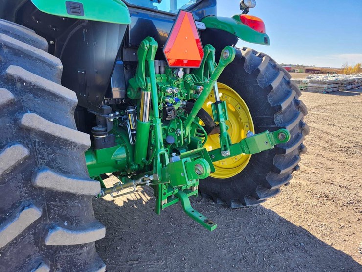 2023-john-deere-6145m-image-15