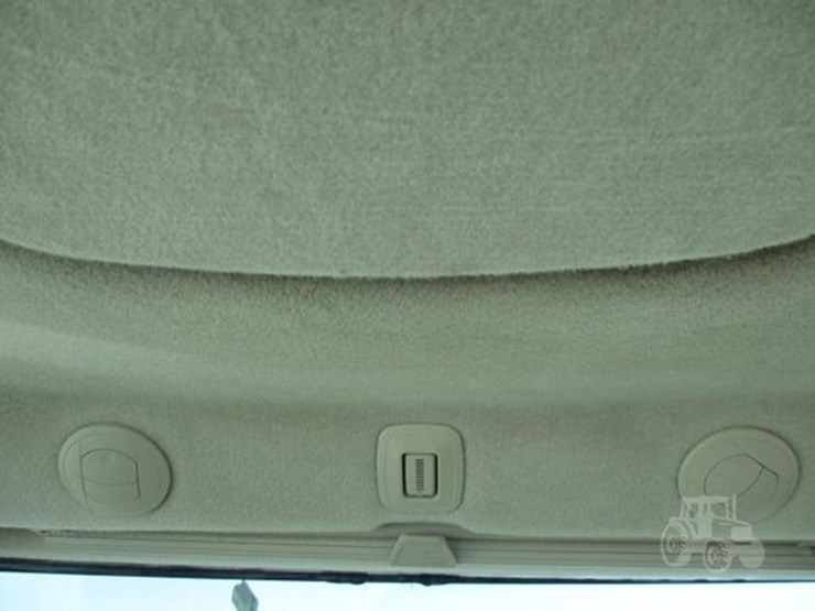 2013-john-deere-8360rt-image-45