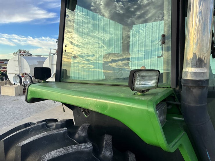 1994-john-deere-4560-image-18