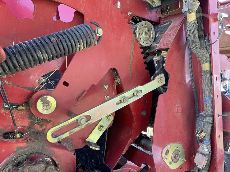 2019-new-holland-roll-belt-460-image-10