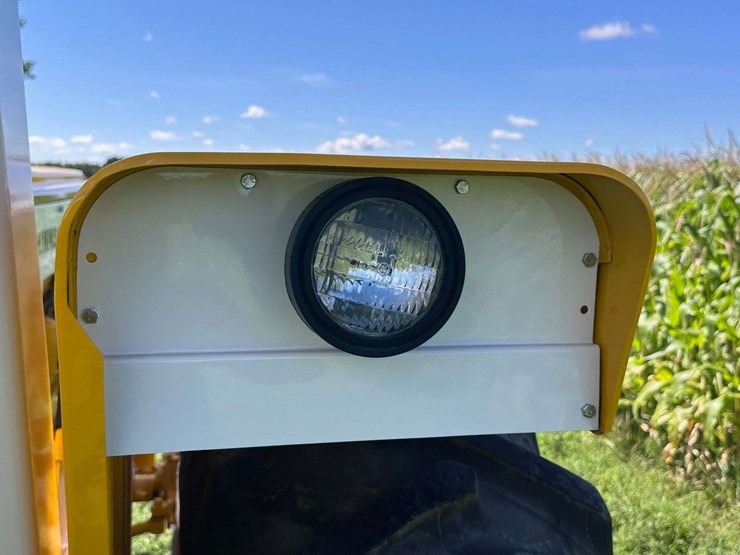 minneapolis-moline-g850-image-34