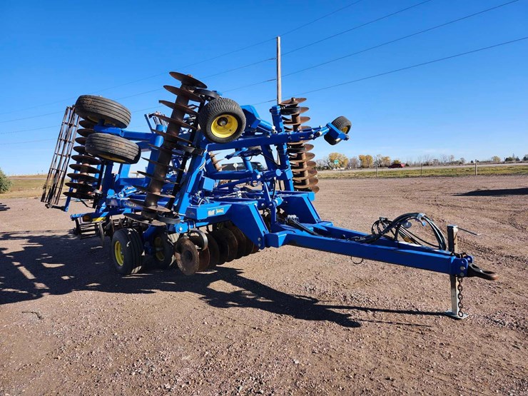 2013-landoll-7431-23-image-2