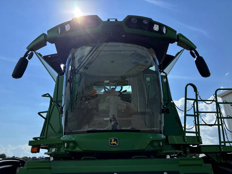 2023-john-deere-s780-image-14