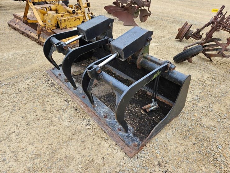 #3103-•-66"-grapple-bucket-image-1