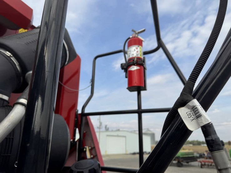 2023-case-ih-8250-image-44