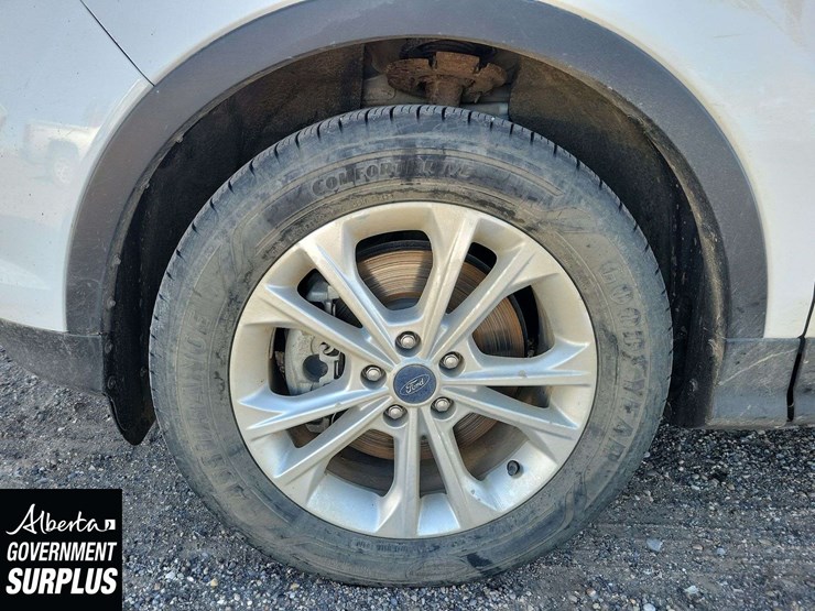 2017-ford-escape-image-12