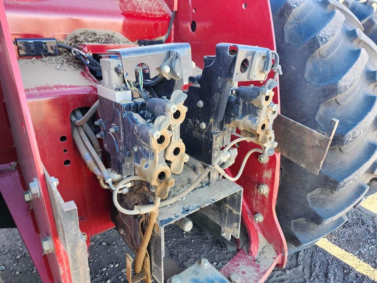 2012-case-ih-400-image-12