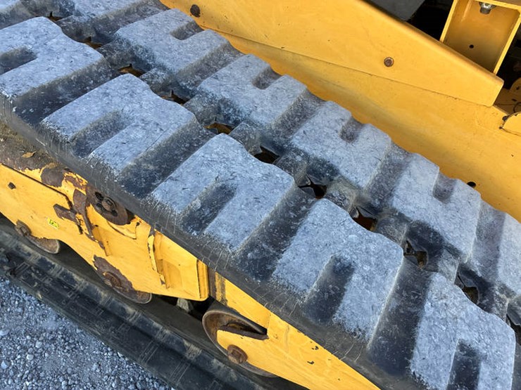 2018-caterpillar-259d-image-12