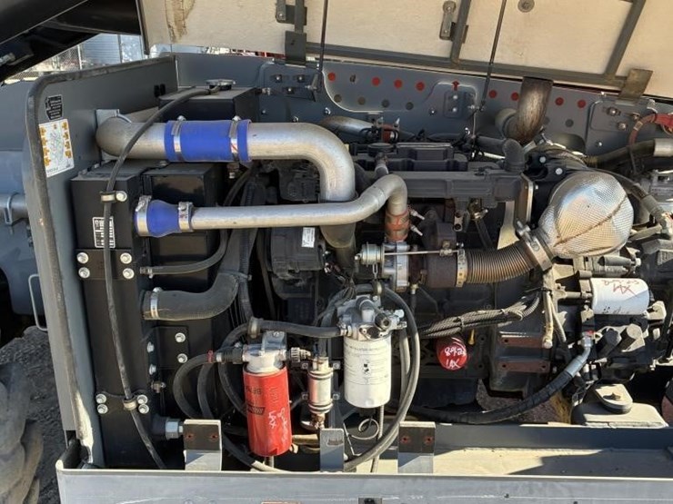 2018-skyjack-sj1056th-image-16