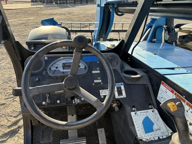 2018-genie-gth1056-image-16