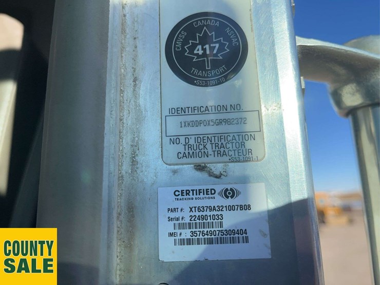 2016-kenworth-t800-image-22