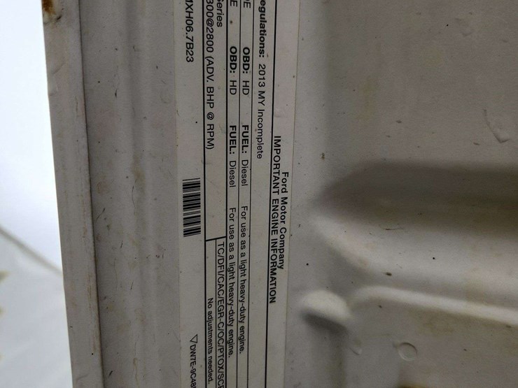 2013-ford-f550-image-30