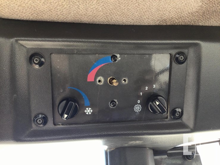 2001-renault-cergos-355-image-19