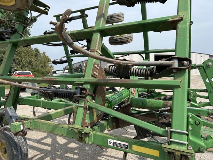 2002-john-deere-2400-image-16