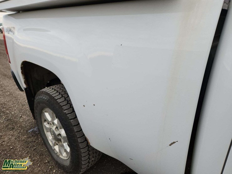 2013-gmc-sierra-2500hd-sle-image-41