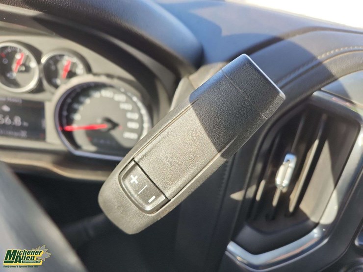 2021-chevrolet-silverado-2500hd-image-10