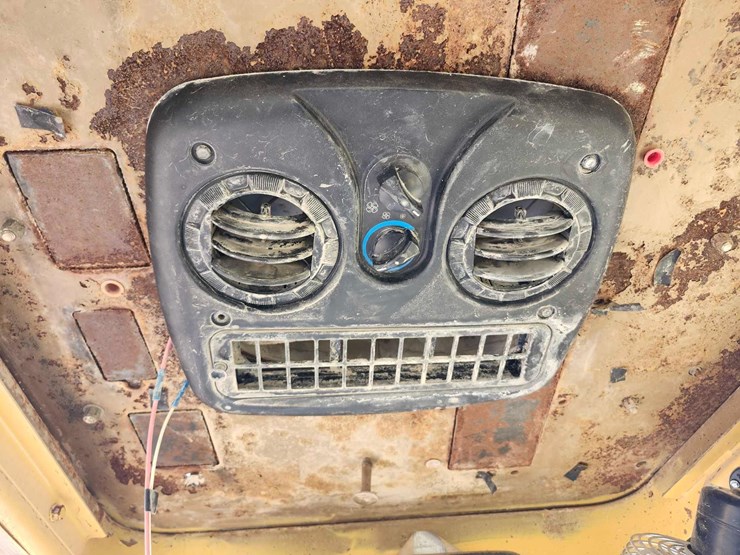 1980-caterpillar-627b-push-pull-scraper-image-63