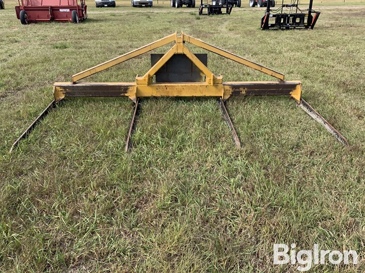 hennig-double-bale-fork-image-6