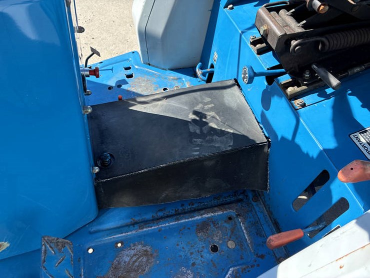 new-holland-2120-image-66