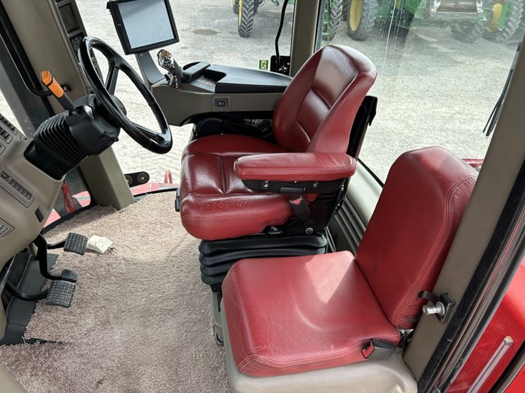 2013-case-ih-steiger-550-image-27