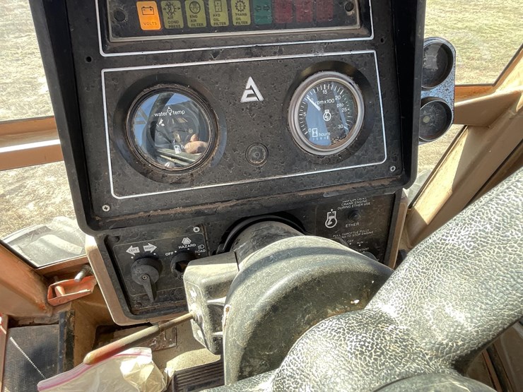 allis-chalmers-4w220-image-29